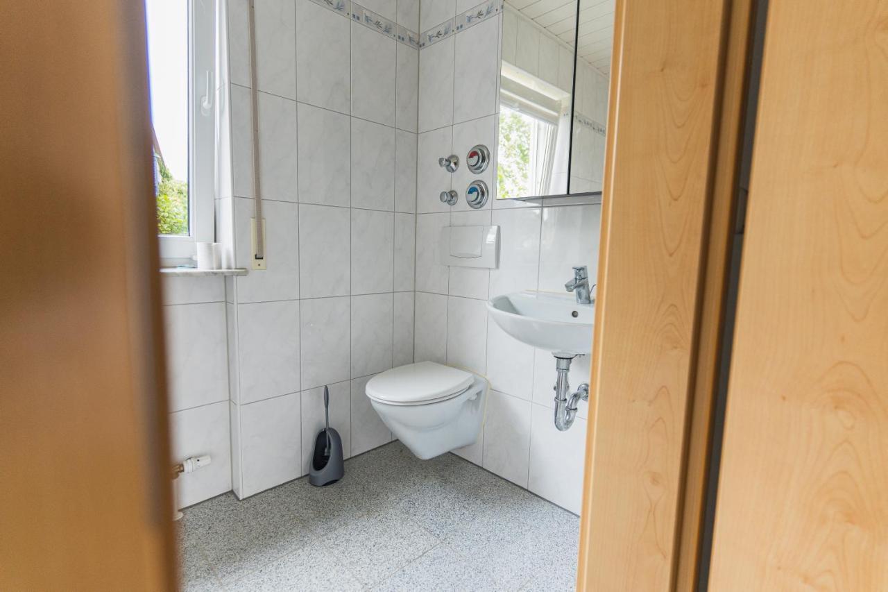 Appartment In Den Weinbergen Bei Mainz - Mit 2X Doppelzimmern, 1X Grosses Wohnzimmer, Bad & Kueche Stadecken-Elsheim Luaran gambar